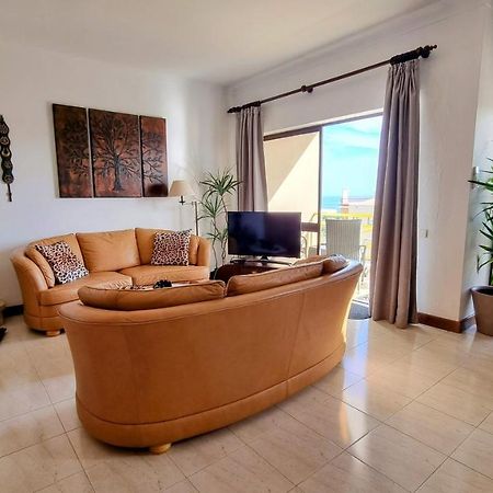 Apartment Praia da Dona Ana Lagos Bagian luar foto