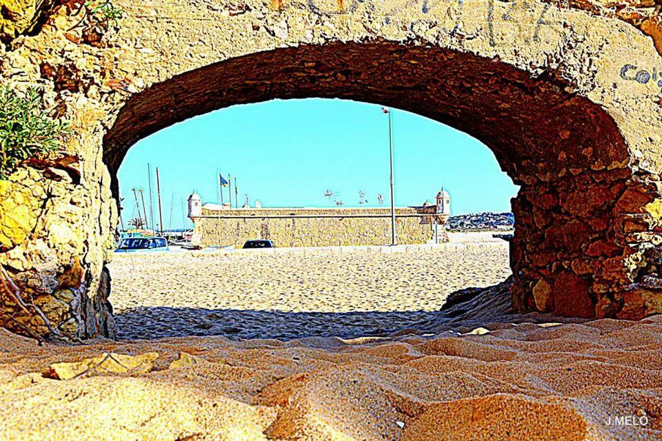 Apartment Praia da Dona Ana Lagos Bagian luar foto